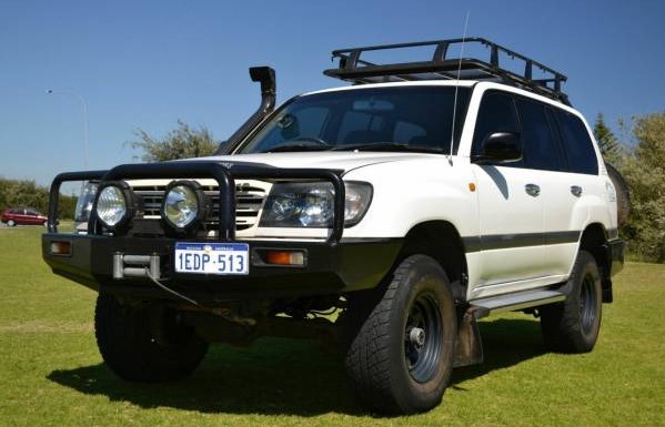 Toyota land cruiser 105